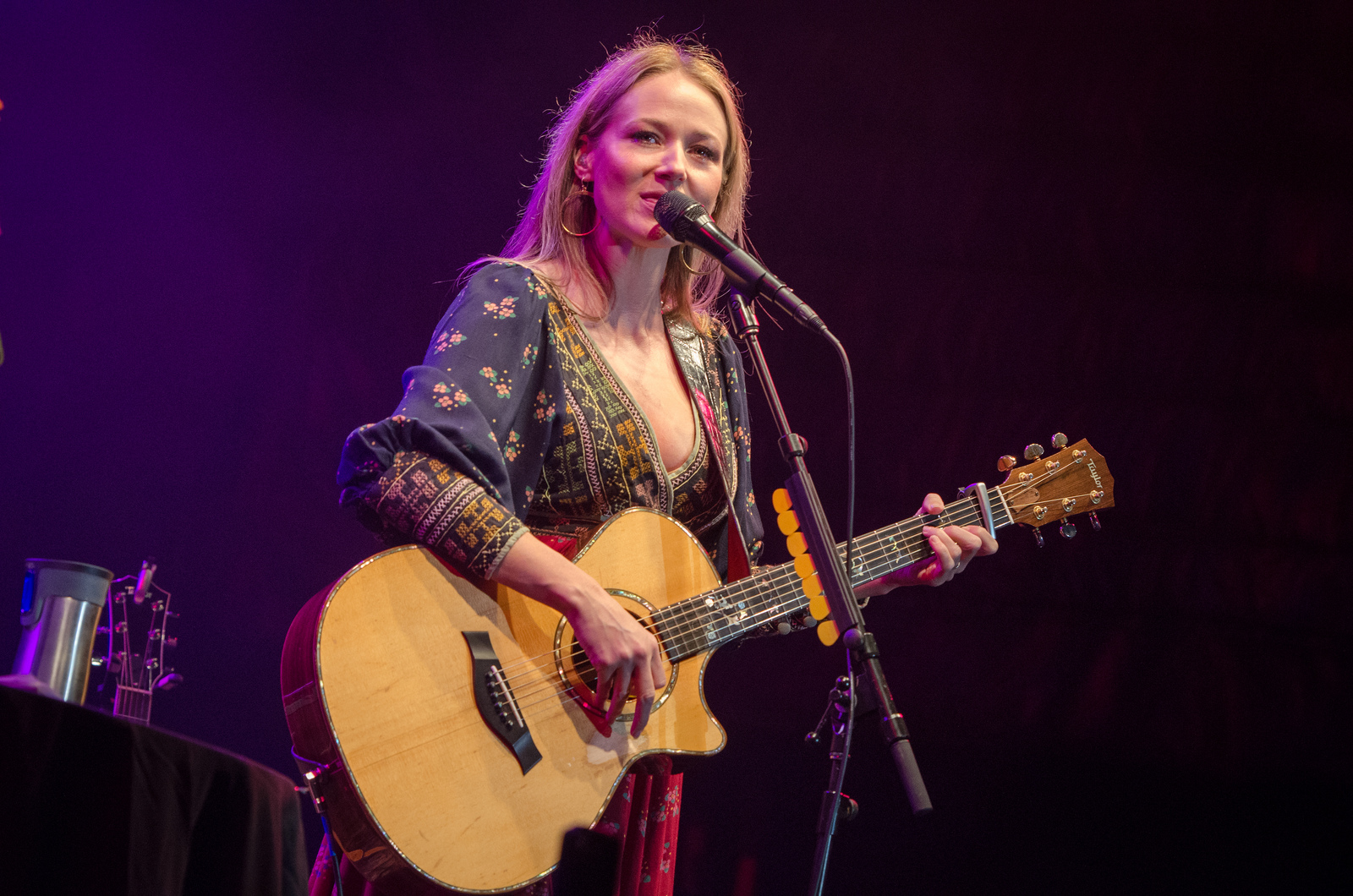 Live Review & Photos: Jewel at Humphreys Concerts By the Bay, June 3 ...